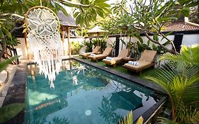 Rumah Singa - Holistic Healing Retreat
